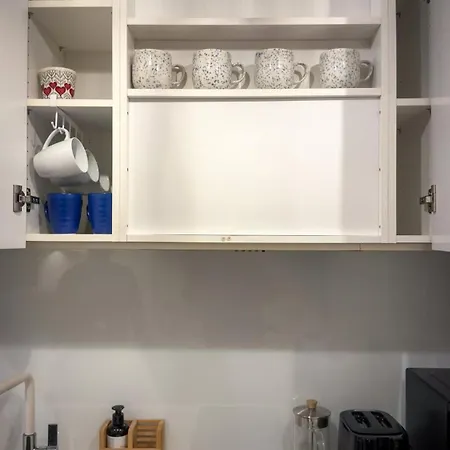 Cozy Old Town شقة *